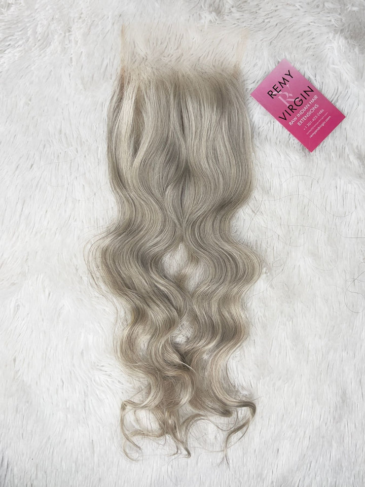 Cierre de encaje ondulado indio crudo