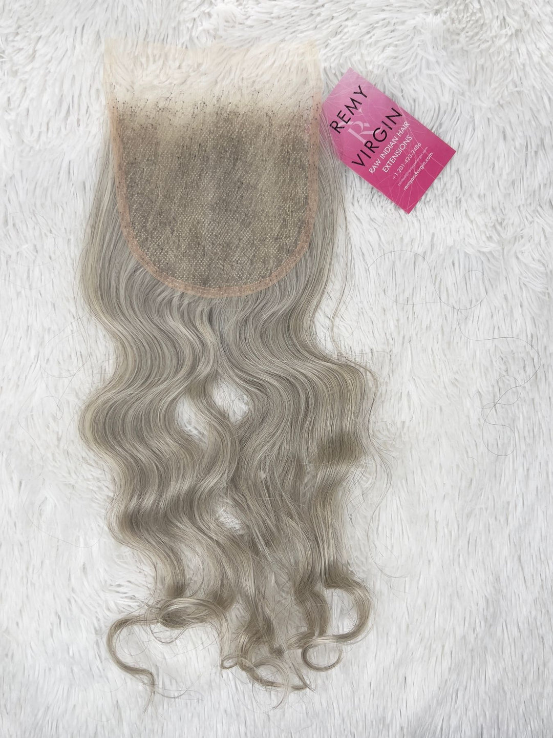 Cierre de encaje ondulado indio crudo