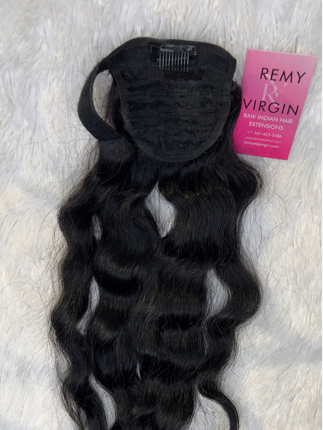 Colas de caballo onduladas indias crudas